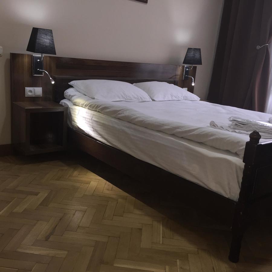 Hotel Nice Tbilisi Exteriör bild